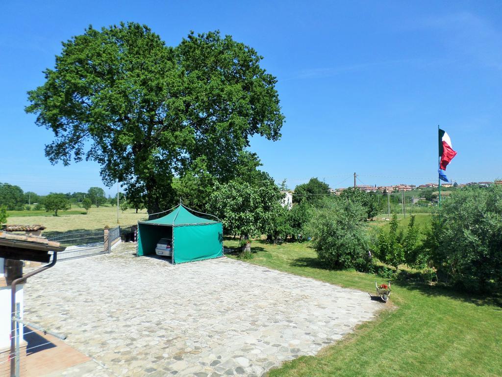 Country Rooms & Suite La Quercia Coriano Esterno foto