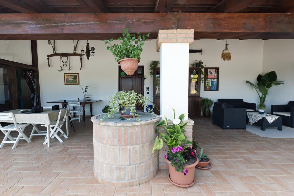 Country Rooms & Suite La Quercia Coriano Esterno foto